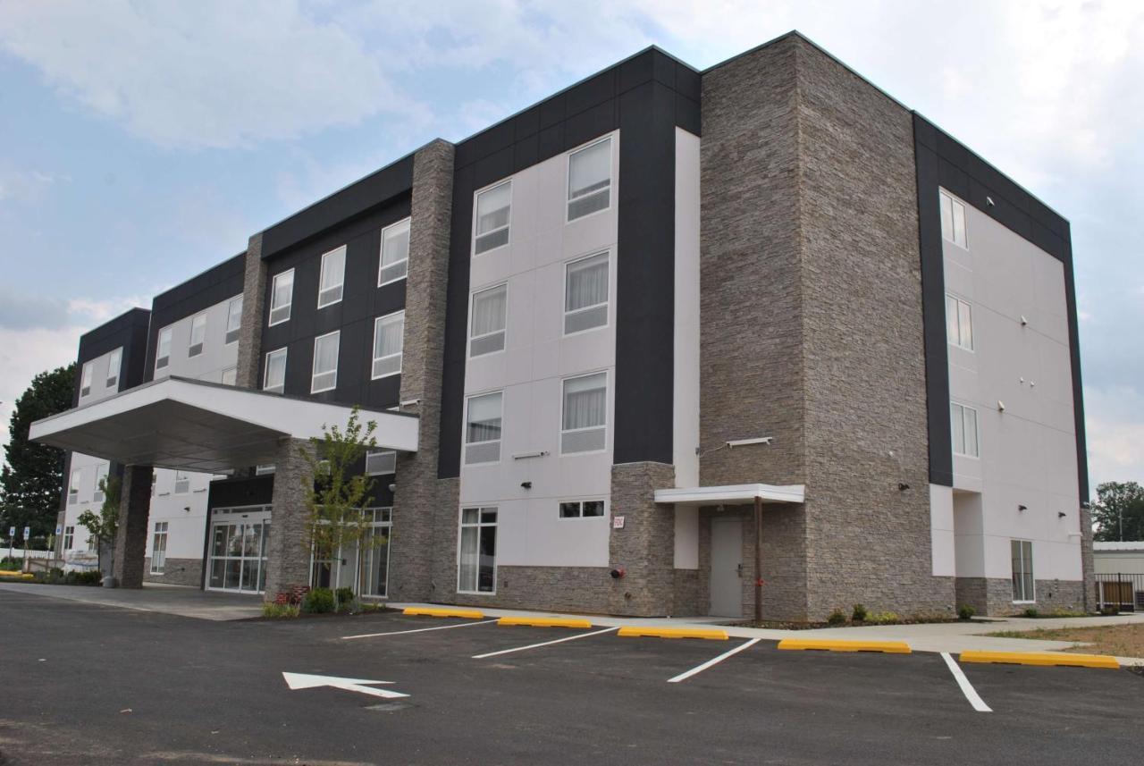 Best Western Plus Hershey Hotel Exterior photo