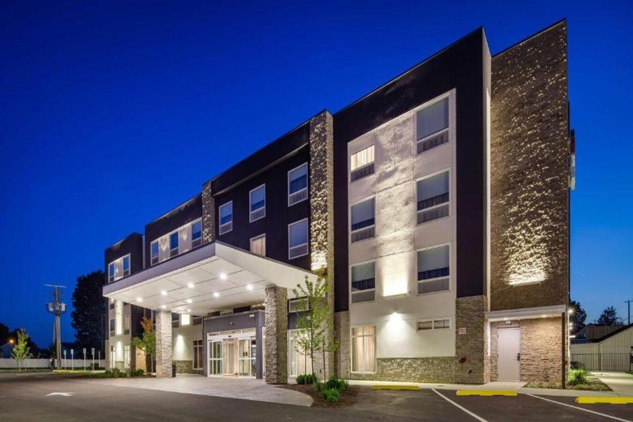 Best Western Plus Hershey Hotel Exterior photo